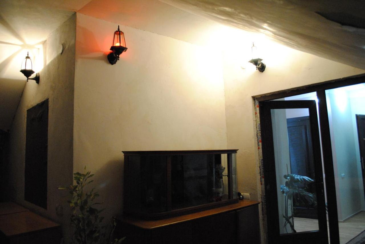 Family Guesthouse - Macharashvili Tbilissi Extérieur photo